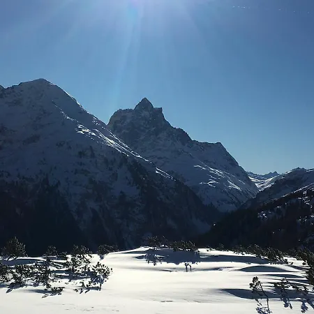 Haus Gollas Pensión 3*